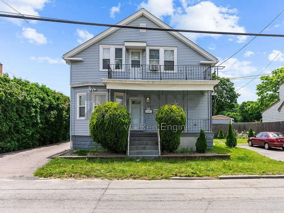 121 Farmington Ave #3