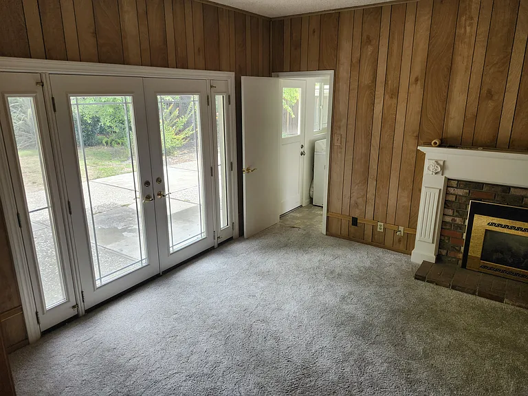 141 Meese Ct — Photo 10