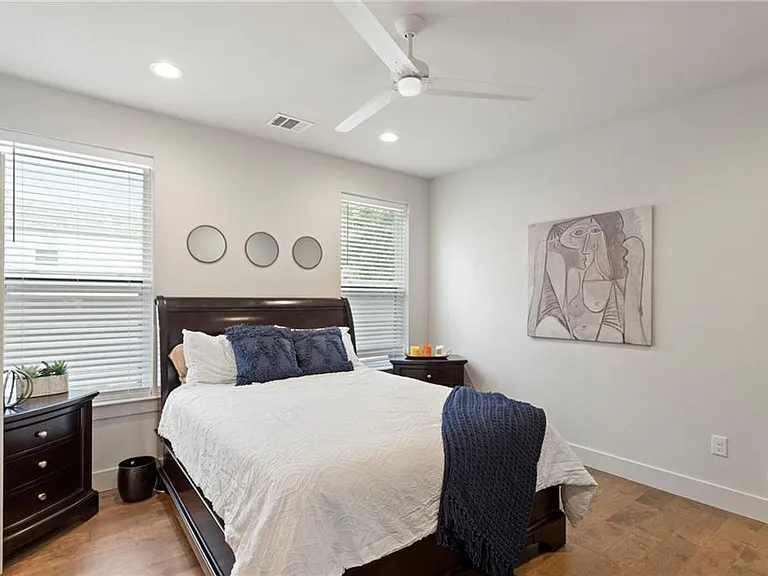 1412 Perez St #1 — Photo 9
