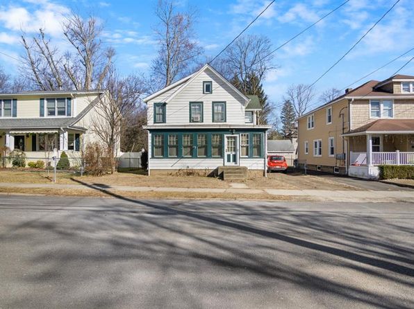 22 Prairie Ave