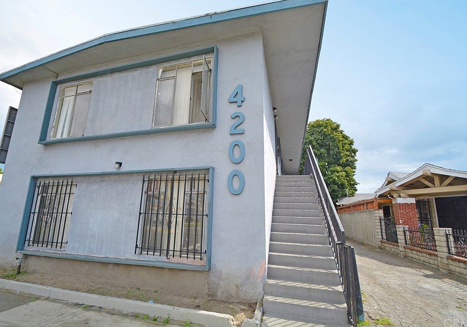 1st image of 4200 S Western Ave