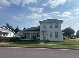 409 N Jefferson St, Lancaster, WI 53813