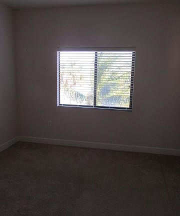 5th image of 765 Ventura Dr