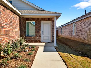 2037 Belgian Dr, Aubrey, TX 76227