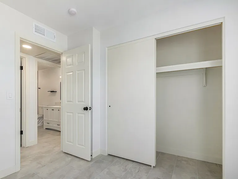 2731 E Michigan Ave — Photo 26