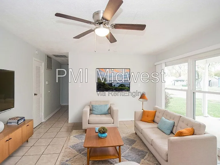 4610 Karen Dr — Photo 11