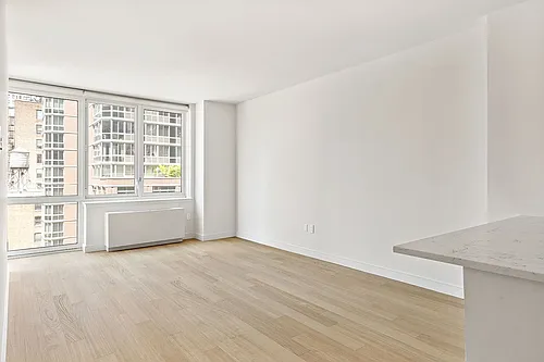 55 W 25th St Photo 1
