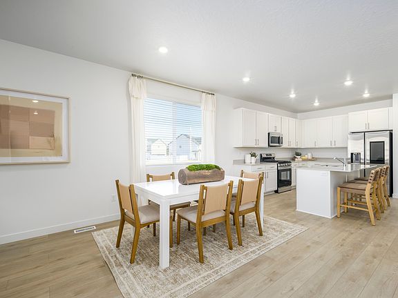 4th image of 1711 W Viola Ln #3092