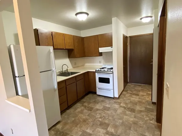 215 W Lincoln Ave APT Q, Bennett, CO 80102