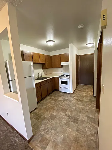 215 W Lincoln Ave #Q Photo 1
