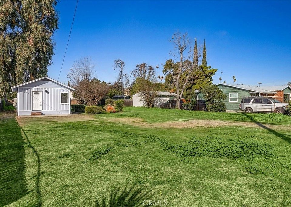 1st image of 7059 De Celis Pl