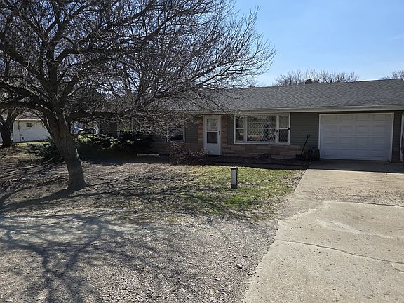 3rd image of 5455 Sand Ridge Rd