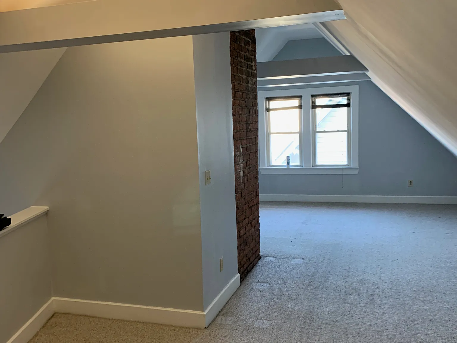 2 bed, 1.5 bath, 2200 sqft, $1,375 — Photo 3