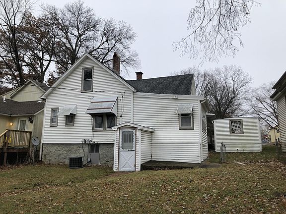 2nd image of 734 W 7th St