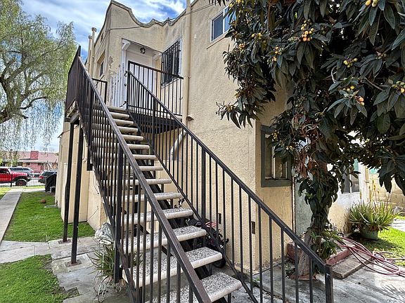 4th image of 6703 Malabar St #3/4
