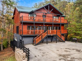 1530 Turkey Valley Ln, Sevierville, TN 37862