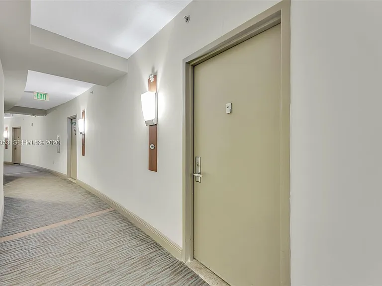 1750 N Bayshore Dr #1407 — Photo 5