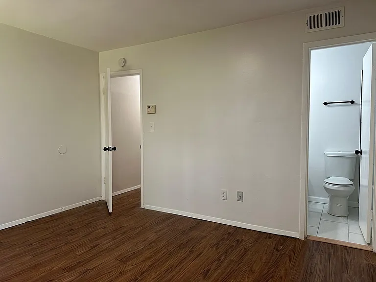 6339 Holcomb Way #D — Photo 22