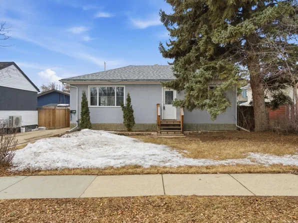 9916 108th St, Fort Saskatchewan, AB T8L 2J4