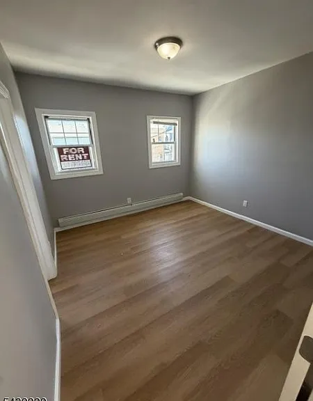 458 Livingston St #2 — Photo 8
