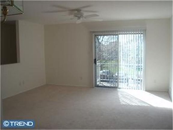 4th image of 1308B Sedgefield Dr #1308