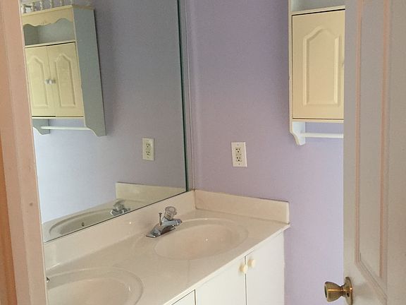 4th image of 7780 S Southwood Cir