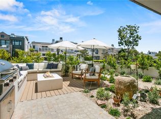 711 Heliotrope Ave, Corona Del Mar, CA 92625