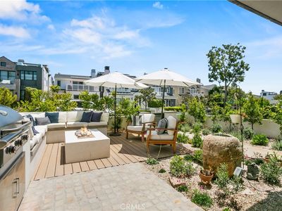 711 Heliotrope Ave, Corona Del Mar, CA, 92625