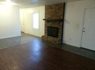 10904 NW Crooked Rd APT A, Kansas City, MO 64152