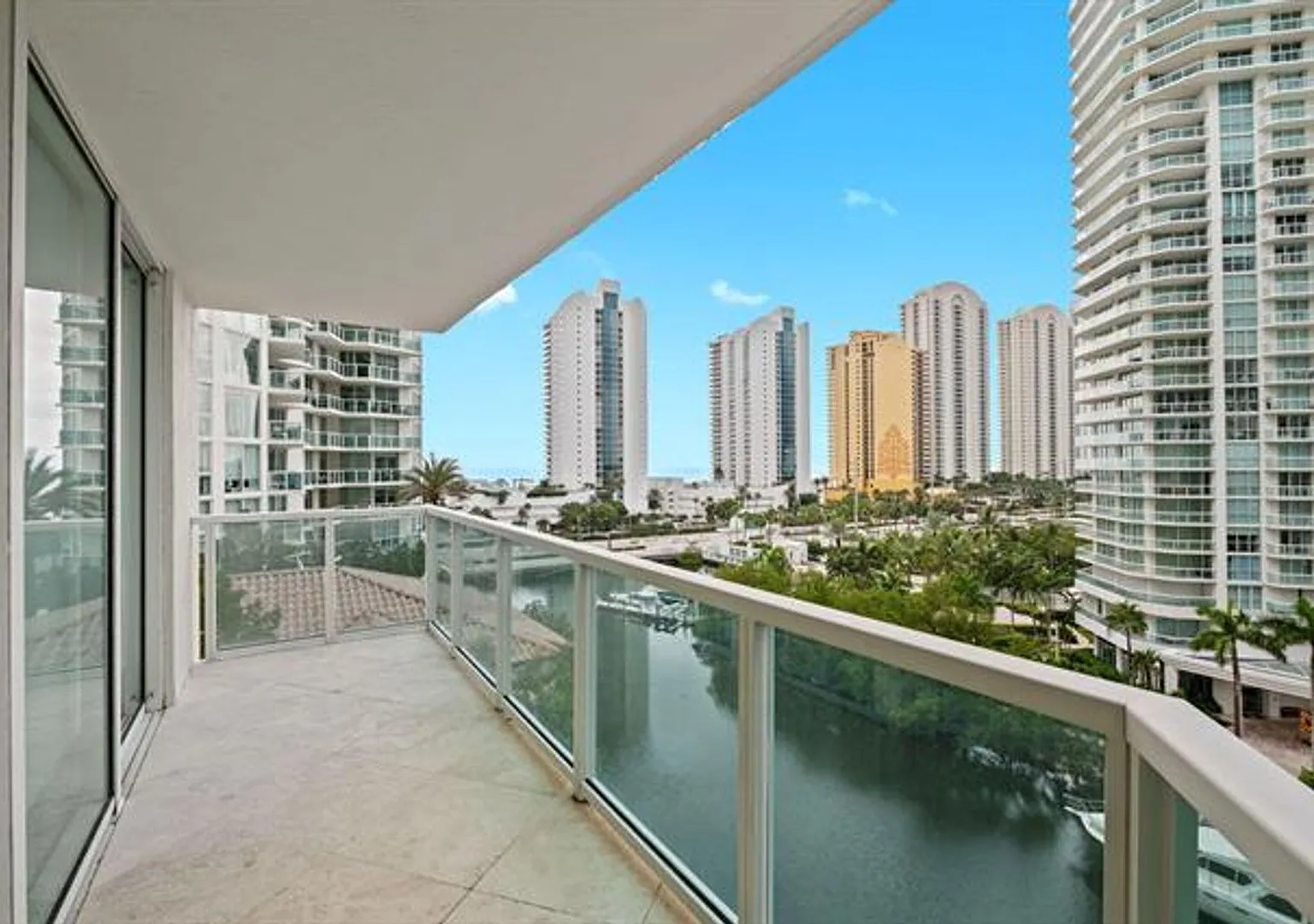 200 Sunny Isles Blvd cu-2-806, Sunny Isles Beach, FL 33160 — Photo 2