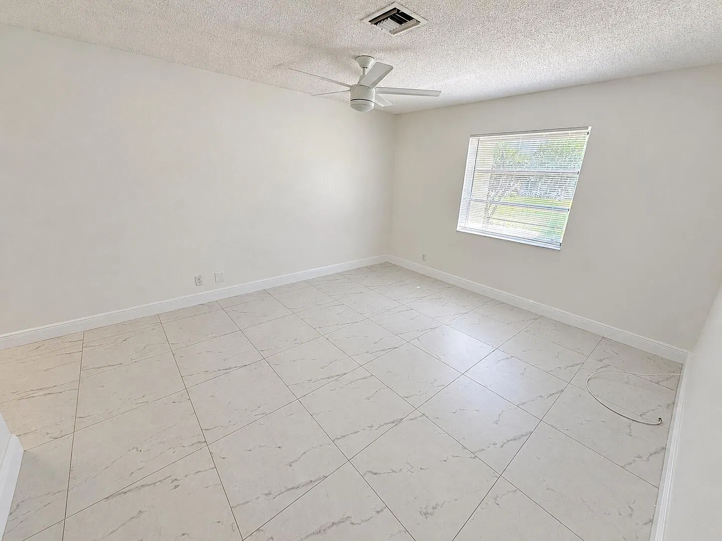 2 bed, 1.5 bath, 982 sqft, $1,850 — Photo 4