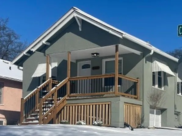 1029 Columbia Ave, Leavenworth, KS 66048