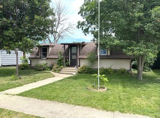 311 S Walnut St, Wyanet, IL 61379