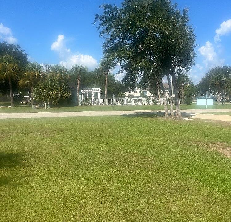 2nd image of 0 Barracuda St