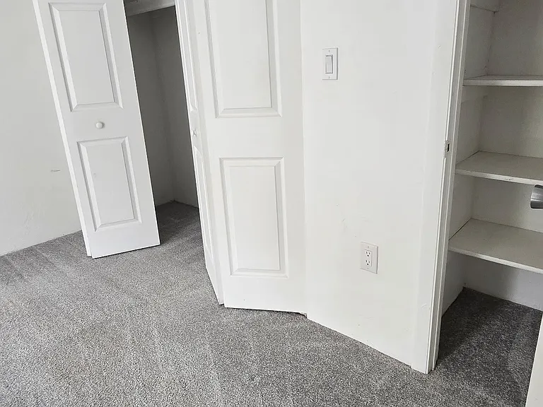 1917 Maravilla Ave #33 — Photo 13