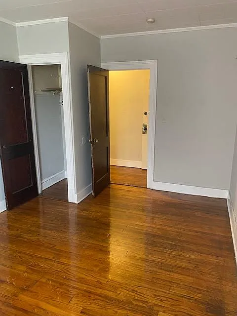 1 bed, 900 sqft, $995 — Photo 3