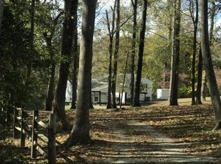 17704 Branders Bridge Rd, South Chesterfield, VA 23834
