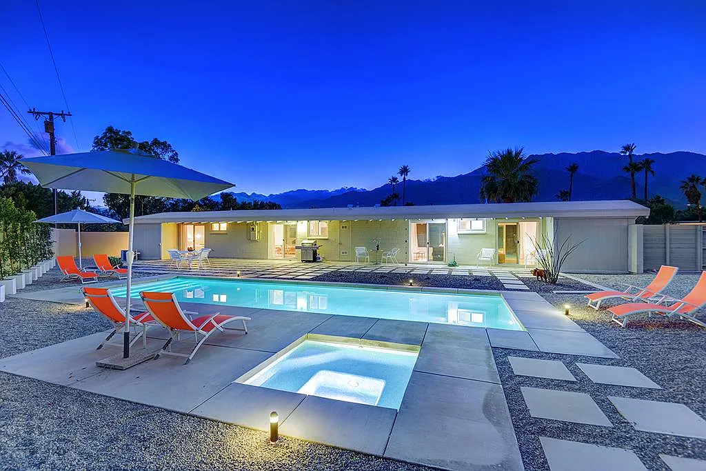 2290 N Cerritos Rd — Photo 1
