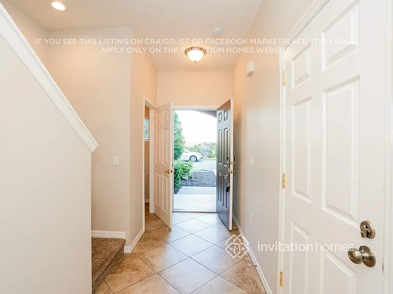 1366 Grantham Dr #1366 — Photo 2