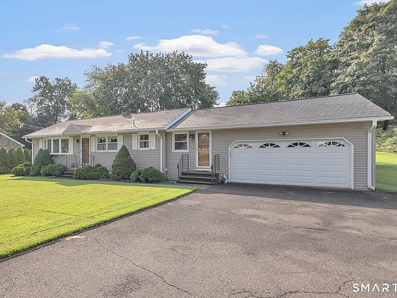 3rd image of 410 West Rutland Road