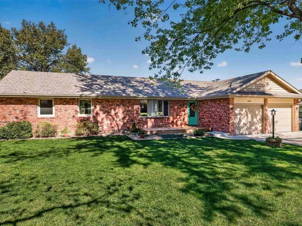 3808 SE Fair Meadows Pl, Topeka, KS 66605