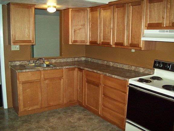 4th image of 1015 Farmview Dr