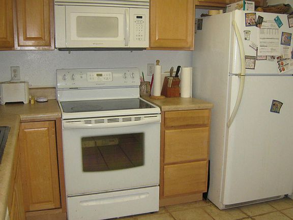 5th image of 55 Emerald Ct