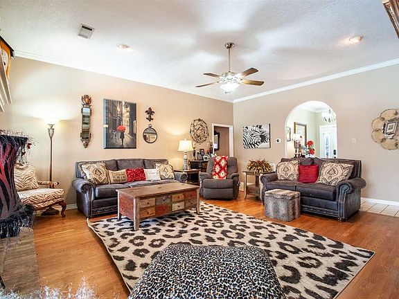 5th image of 2802 Oak W