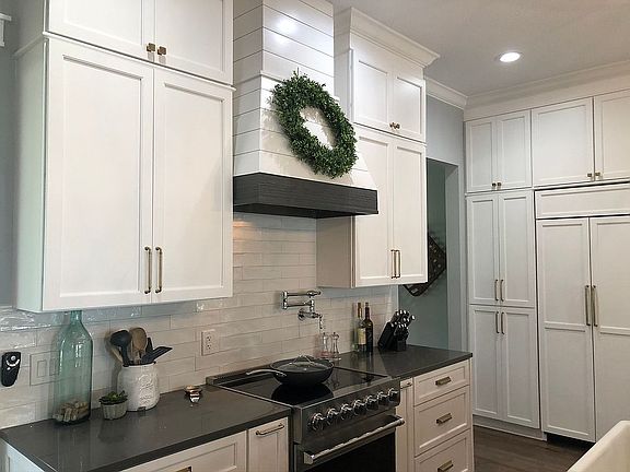 4th image of 5801 Audubon Manor Blvd