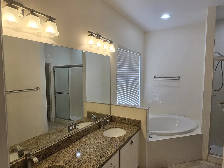 18003 Maui Isle Dr — Photo 11