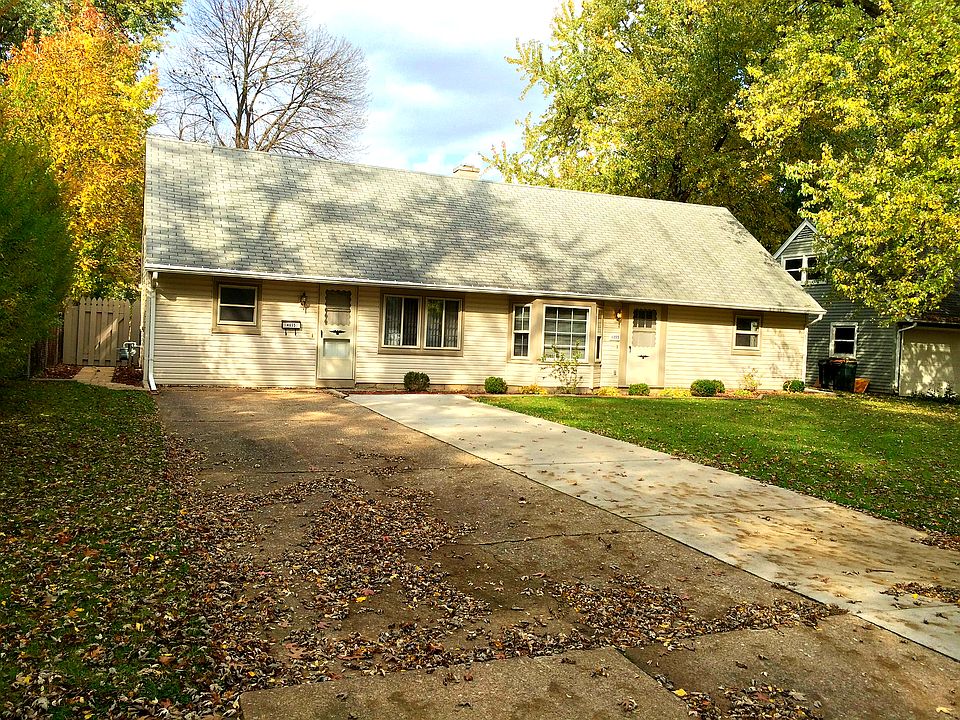 1st image of 4855 Greenwood Dr