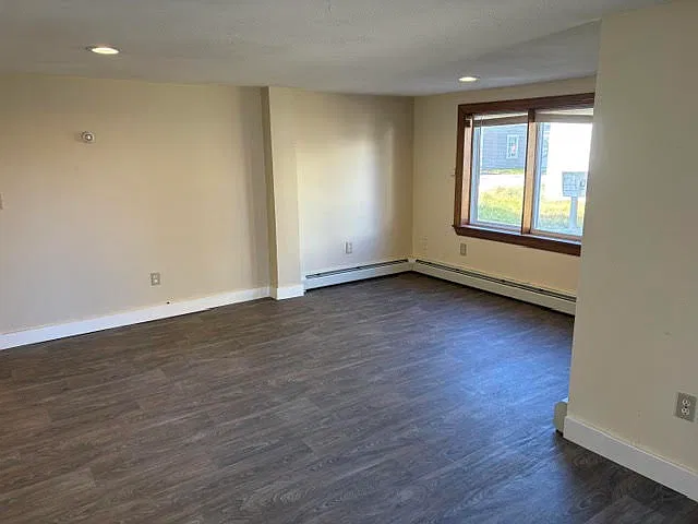 2 bed, 800 sqft, $1,350 — Photo 2