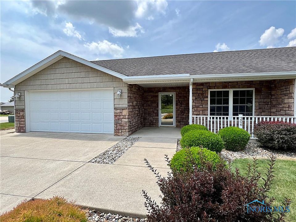 1st image of 206 N Woodwind Dr