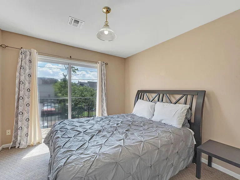 4413 Park Ave #2L — Photo 9